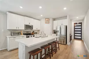 1281 Carl Gln, New Braunfels, TX 78130 - Photo 8