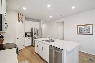 1281 Carl Gln, New Braunfels, TX 78130 - Photo 8