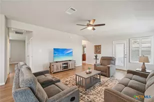 1281 Carl Gln, New Braunfels, TX 78130 - Photo 14