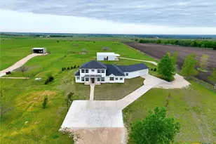 10160 Wallace Rd, Holland, TX 76534 - Photo 2