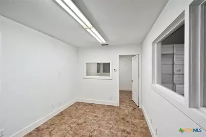 218 Trade Center #100, New Braunfels, TX 78130 - Photo 16