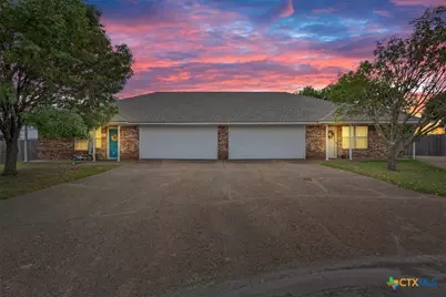 905 Black Diamond Circle #7, Hewitt, TX 76643 - Photo 1