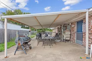 905 Black Diamond Cir, Hewitt, TX 76643 - Photo 24