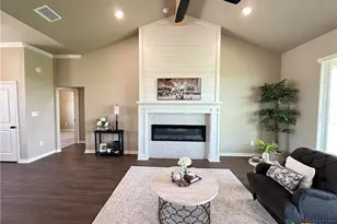1019 Alice Cir, Temple, TX 76502 - Photo 12