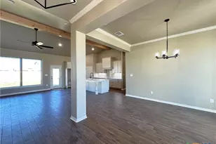 1019 Alice Cir, Temple, TX 76502 - Photo 2