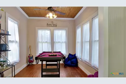 204 S Valley Street, Cuero, TX 77954 - Photo 16