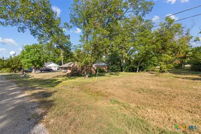 307 S Austin, Holland, TX 76534 - Photo 4