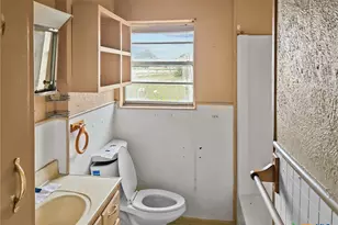 369 N Bell, Evant, TX 76525 - Photo 10