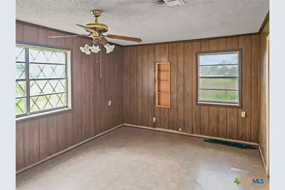 369 N Bell, Evant, TX 76525 - Photo 6