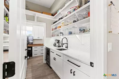 2346 Haven Bluff Court, New Braunfels, TX 78132 - Photo 14