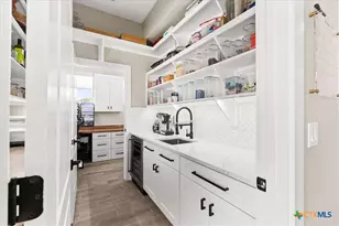 2346 Haven Bluff Ct, New Braunfels, TX 78132 - Photo 14