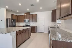 440 Sunrise Pk, Seguin, TX 78155 - Photo 12