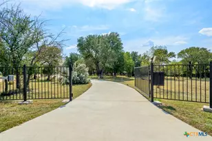 299 White Oak Dr, Killeen, TX 76549 - Photo 2