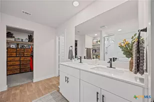 600 Davis Mountain Dr, Lockhart, TX 78644 - Photo 16