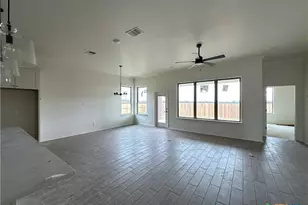 1007 Alice Cir, Temple, TX 76502 - Photo 2