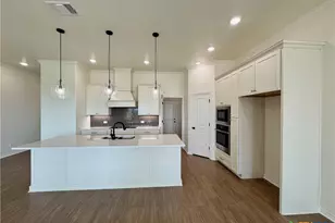 1007 Alice Cir, Temple, TX 76502 - Photo 4