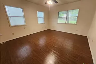 1274 Hillcrest Dr, New Braunfels, TX 78130 - Photo 14