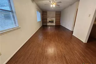 1274 Hillcrest Dr, New Braunfels, TX 78130 - Photo 6