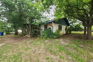 1274 Hillcrest Dr, New Braunfels, TX 78130 - Photo 18