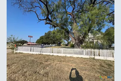 1420 N Robertson Road, Salado, TX 76571 - Photo 16