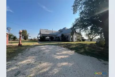 1420 N Robertson Road, Salado, TX 76571 - Photo 1