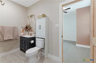 1441 Co Rd 111, Lampasas, TX 76550 - Photo 18