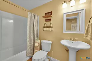 6747 Sunlit Pass Dr, San Antonio, TX 78239 - Photo 18