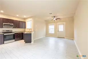 356 Basel St, New Braunfels, TX 78130 - Photo 4