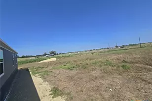 420 Beckham Dr, Dale, TX 78616 - Photo 18