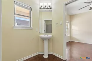 180 Honeysuckle Dr, Killeen, TX 76549 - Photo 26