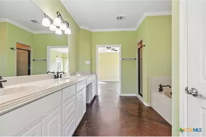 180 Honeysuckle Drive, Killeen, TX 76549 - Photo 36