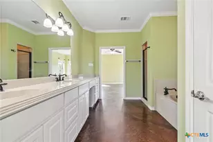 180 Honeysuckle Dr, Killeen, TX 76549 - Photo 36