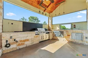 180 Honeysuckle Dr, Killeen, TX 76549 - Photo 10