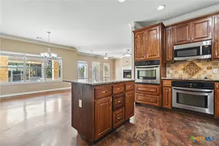 180 Honeysuckle Dr, Killeen, TX 76549 - Photo 20