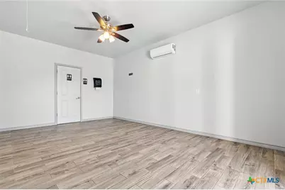 180 Honeysuckle Drive, Killeen, TX 76549 - Photo 42