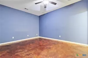 180 Honeysuckle Dr, Killeen, TX 76549 - Photo 24