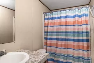 111 Charles St, Cuero, TX 77954 - Photo 10