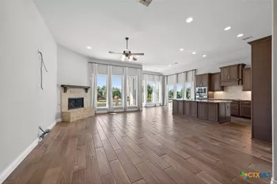 633 Vale Court, New Braunfels, TX 78132 - Photo 6