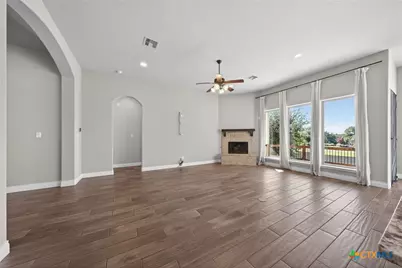 633 Vale Court, New Braunfels, TX 78132 - Photo 8