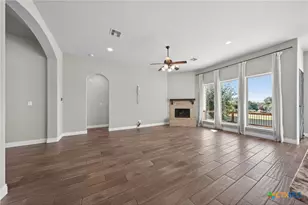 633 Vale Ct, New Braunfels, TX 78132 - Photo 8