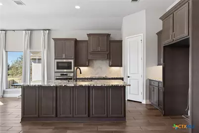 633 Vale Court, New Braunfels, TX 78132 - Photo 12