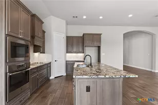 633 Vale Ct, New Braunfels, TX 78132 - Photo 12