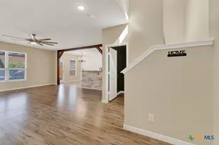 6370 Daisy Way, New Braunfels, TX 78132 - Photo 8