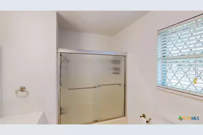 101 Canterbury Lane, Victoria, TX 77904 - Photo 22