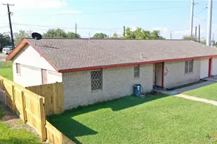 101 Canterbury Ln, Victoria, TX 77904 - Photo 2