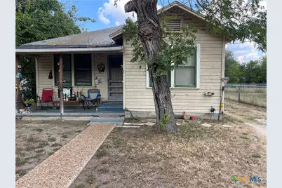 515 N Erskine Street, Seguin, TX 78155 - Photo 4