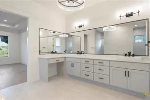 5668 Dry Comal Dr, New Braunfels, TX 78132 - Photo 22