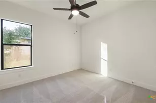 5668 Dry Comal Dr, New Braunfels, TX 78132 - Photo 34