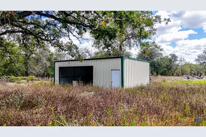 141 Oak Hill Road, La Vernia, TX 78121 - Photo 2