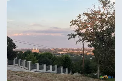 13 Trail View, New Braunfels, TX 78130 - Photo 2